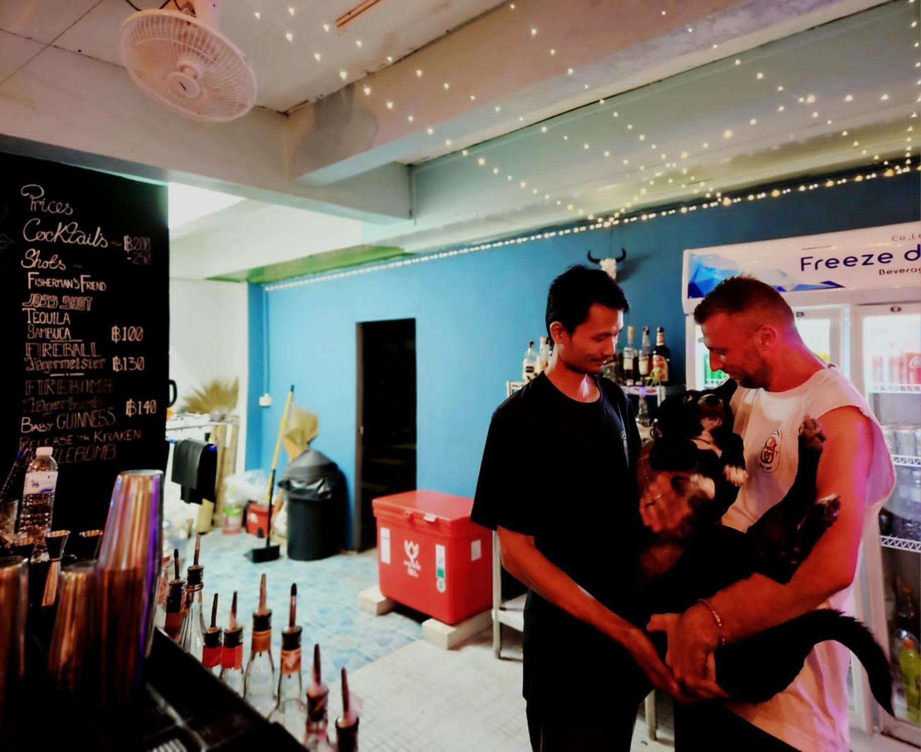 Tiki Tribe Bar & Hostel Ko Tao Ngoại thất bức ảnh